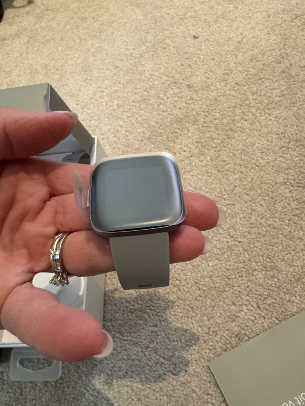 fitbit Versa 2 Smartwatch in Light Gray - Picture 2 of 9